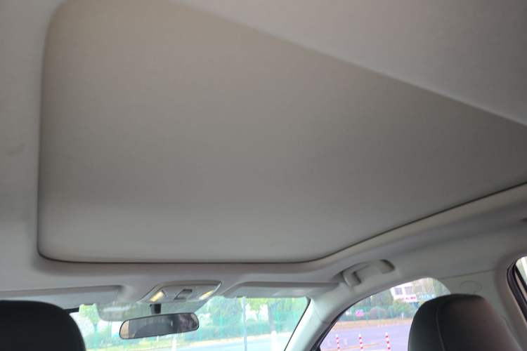 Used AION S 2023 Xuan 580 55.2 kWh Lithium Iron Phosphate Headliner