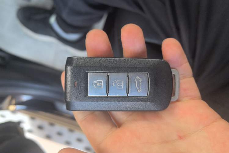 Used Mitsubishi Outlander (Import) 2014 2.4L 4x4 Deluxe Value Edition 5 Seats