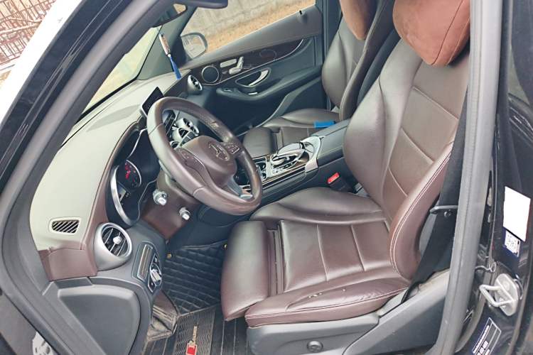 Used Mercedes-Benz GLC 2019 GLC 260 L 4MATIC Dynamic Model
