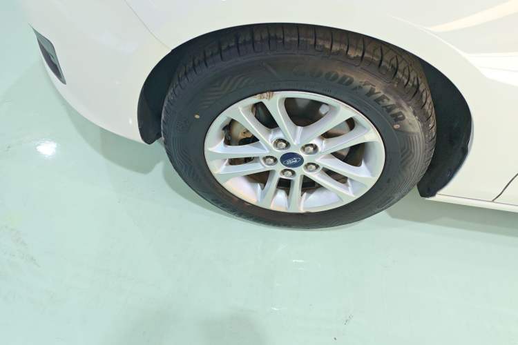 Used Ford Escort 2019 Revised 1.5L Automatic ZhiXiang Version (Tire Pressure Monitoring) China VI Standard
