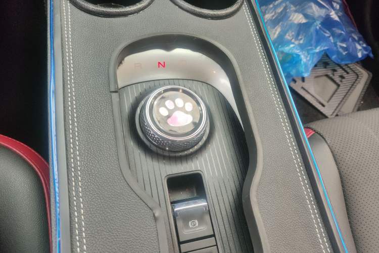 Used ORA Good Cat GT 2022 Mulan Edition 480km Long-Range续航 Gear Lever