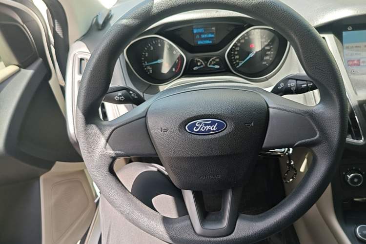 Used Ford Focus 2017 Sedan 1.6L Automatic Comfort Plus SmartDrive Edition
