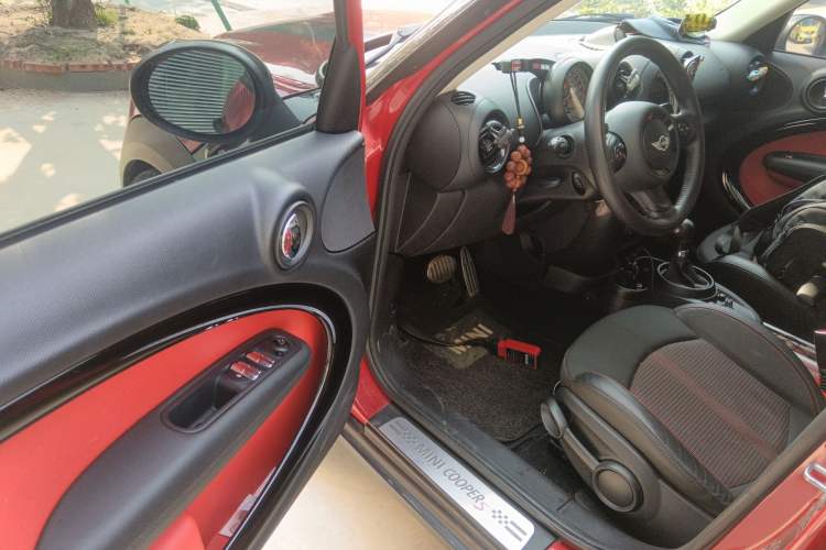 Used MINI Countryman 2014 1.6T COOPER S
