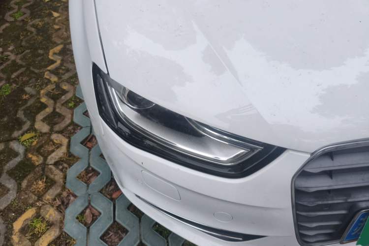 Used Audi A4L 2013 35 TFSI Automatic Comfort Model Right Front Headlight