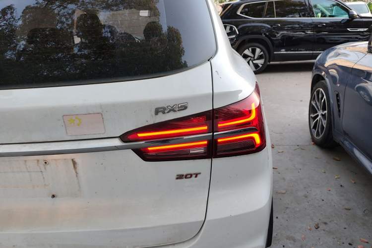 Used Roewe RX5 2016 20T Two-Wheel Drive Automatic Flagship Edition
