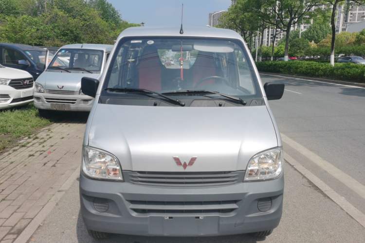Used Wuling Zhiguang 2023 1.5L Practical Version 5/7 Seats Front