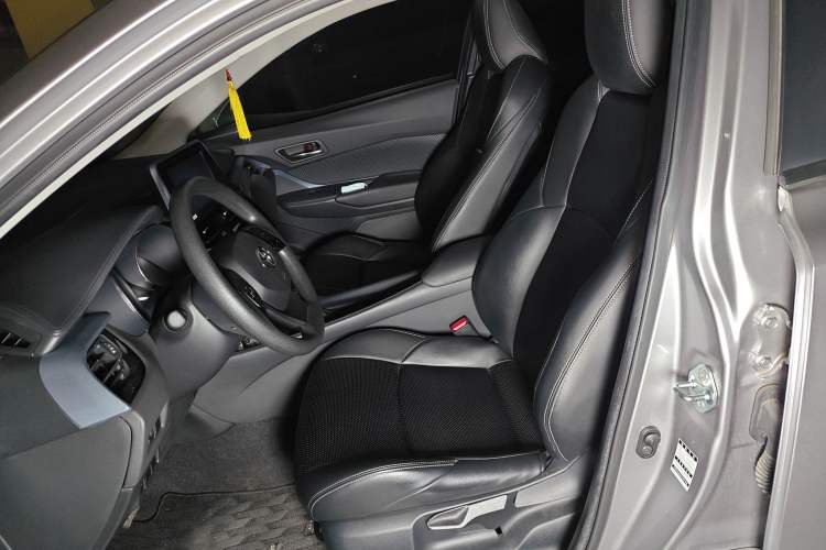 Used Toyota IZOA 2021 2.0L Enjoy Edition Left Front Seat