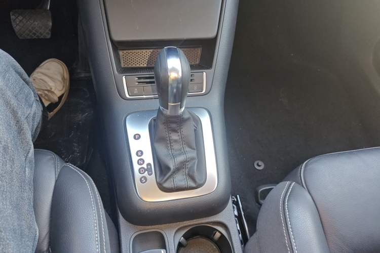 Used Volkswagen Tiguan 2017 300TSI Automatic Two-Wheel Drive Silk Road Comfort Edition
