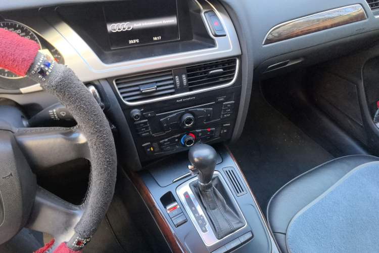 Used Audi A4L 2011 2.0 TFSI Luxury Model