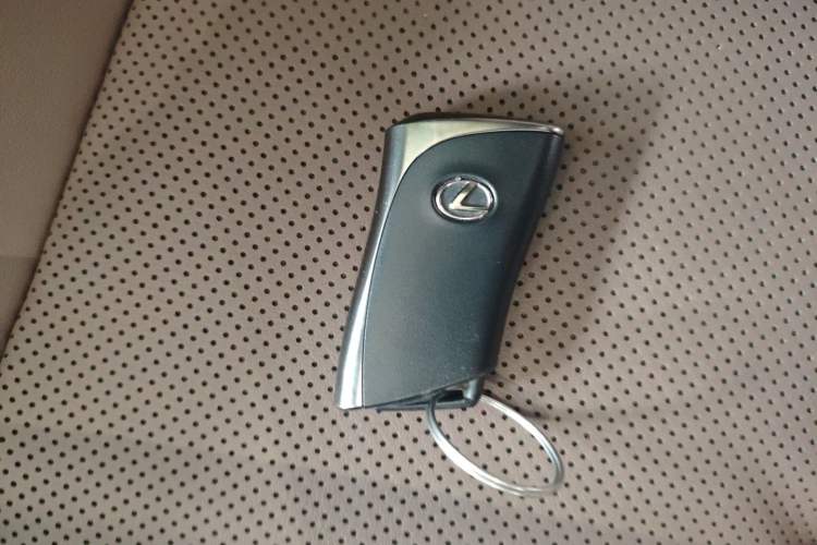 Used Lexus ES 2023 200 Excellence Edition