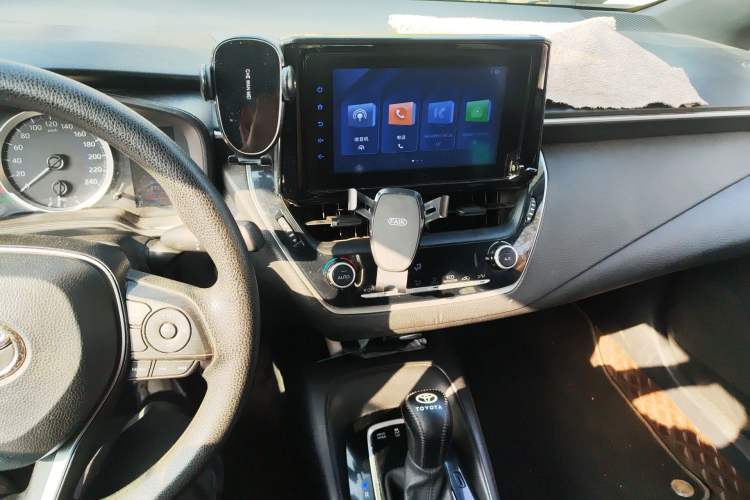 Used Toyota Levin 2022 Dual-Motor 1.8H E-CVT Leading Edition Audio And AC Panel