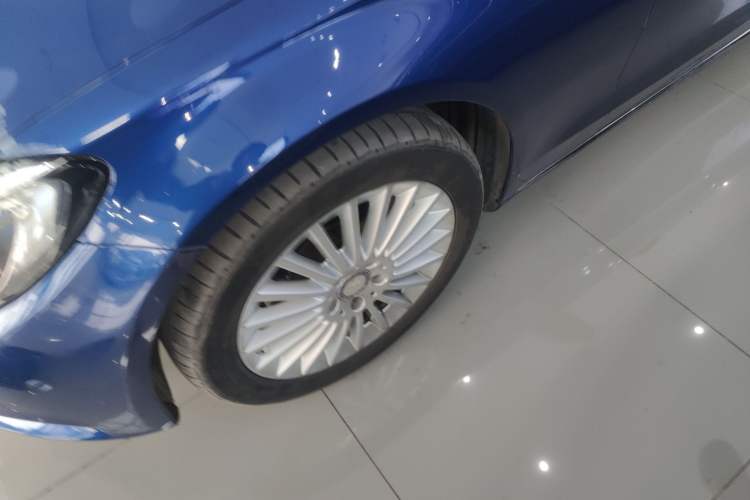 Used Mercedes-Benz C-Class 2015 Facelift C 180 L