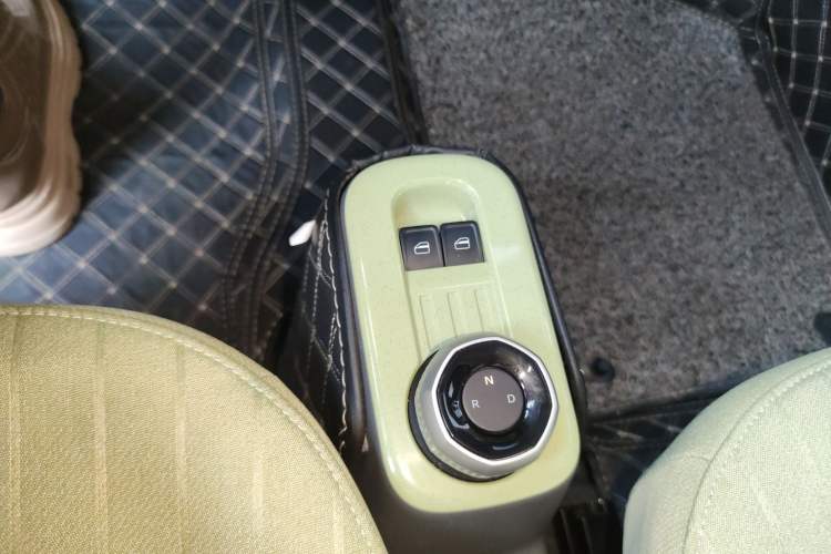 Used Geely Galaxy Panda 2024 Panda Mini 200km Endurance Bear