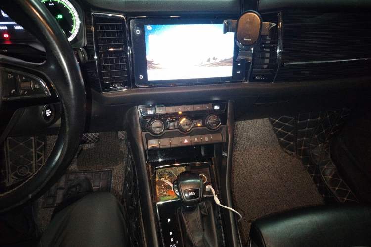 Used Skoda Kodiaq 2018 TSI330 7-Seater Two-Wheel-Drive Luxury Enjoyment Edition
