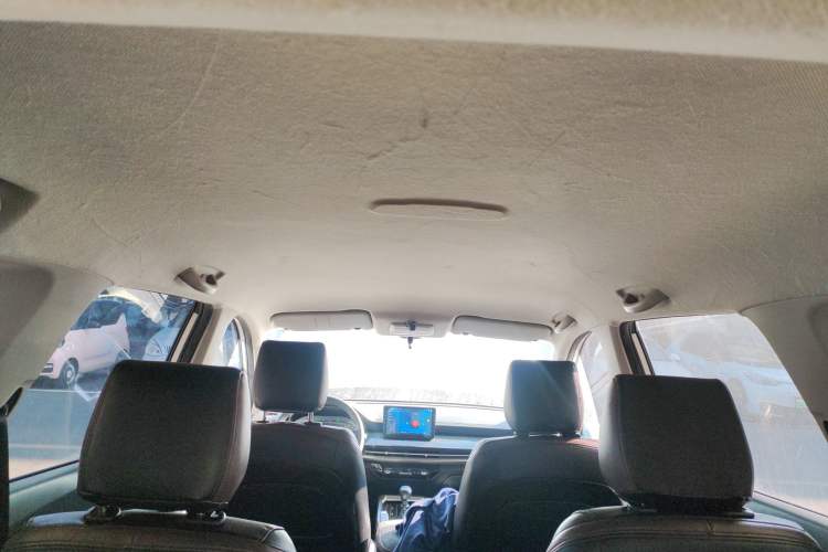 Used Wuling Jiachen 2022 1.5L Manual Enjoyment Elite Model
