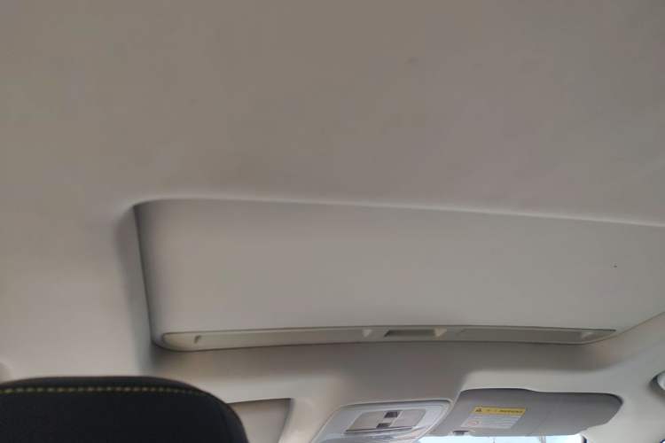 Used Roewe i5 2021 1.5L CVT Platinum Edition