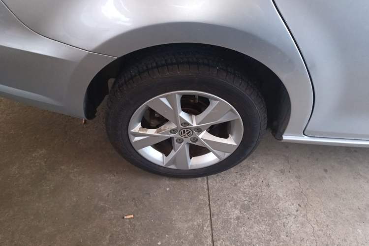 Used Volkswagen Bora 2014 1.6L Automatic Comfort Model Exterior 4