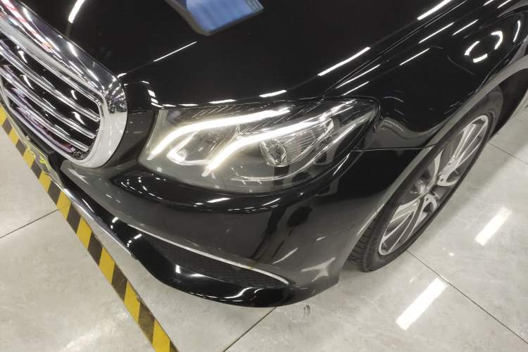 Used Mercedes-Benz E-Class 2019 E 260 L 4MATIC
