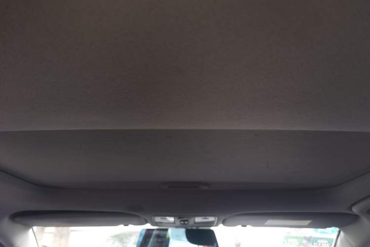 Used Kia KX Cross 2017 1.4L AT GLS Headliner