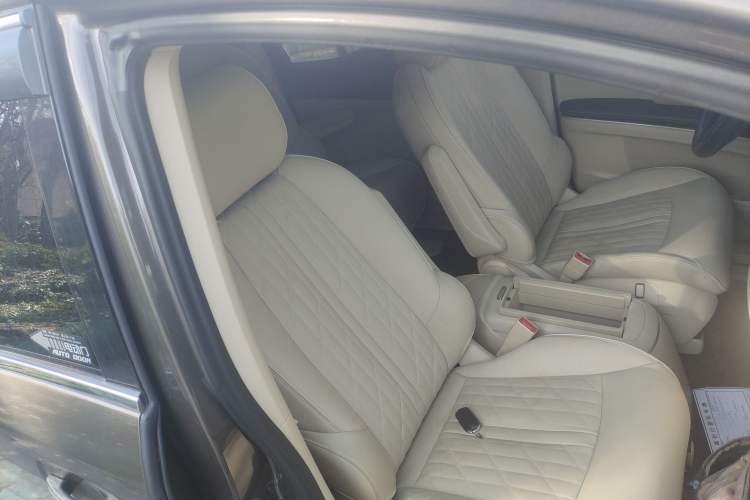 Used Buick GL8 2023 Land Executive Class 652T Luxury Model