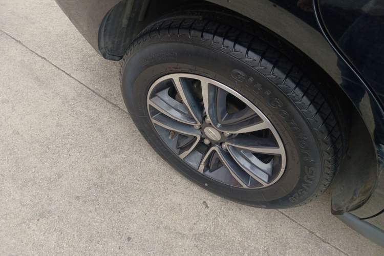 Used Geely Auto Vision X6 2018 1.4T CVT 4G Connected Luxury Version
