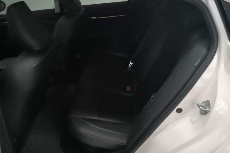 Used Toyota Camry 2024 Dual-Motor 2.0 HGVP Luxury Edition
