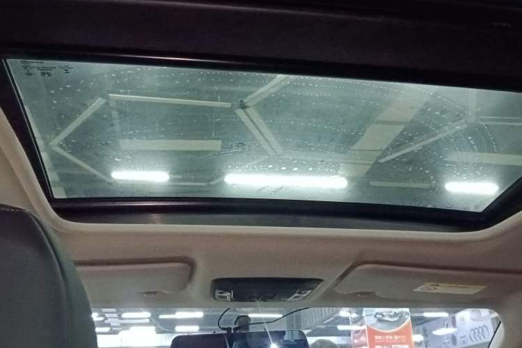 Used Honda Vezel 2017 1.8L CVT Front-Wheel Drive Pioneer Edition