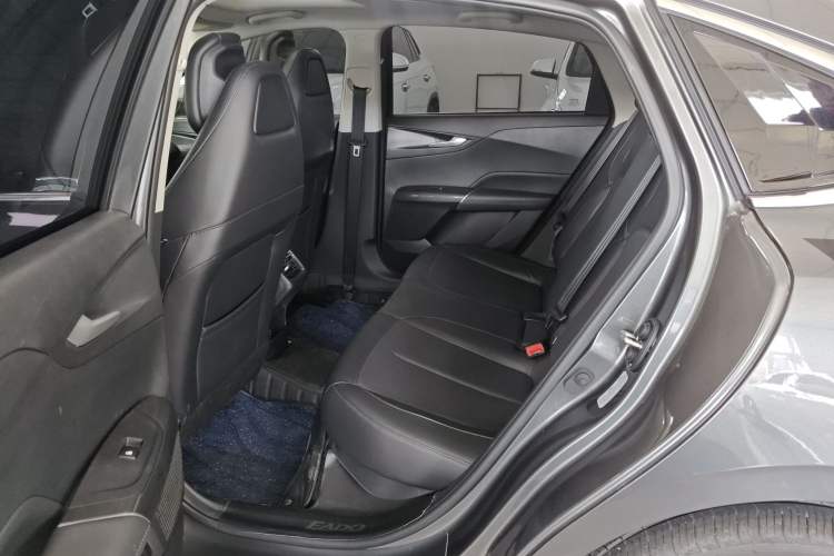 Used CHANGAN Eado 2025 Blue Whale 1.5T 500Bar Prestige Model
