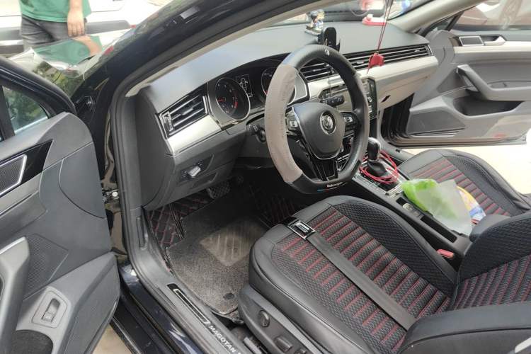 Used Volkswagen Magotan 2018 330TSI DSG Advanced Model