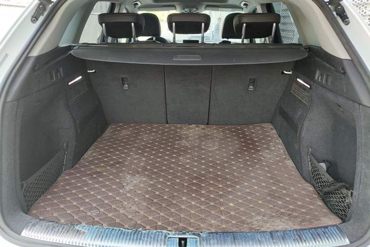 Used Audi Q5L 2020 Revised 40 TFSI Prestige Edition Trunk