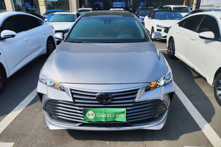 Used Toyota Avalon 2019 2.5L Touring Premium Version China VI Standard

