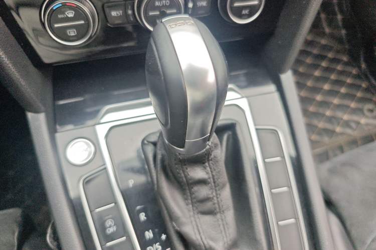 Used Volkswagen Magotan 2017 380TSI DSG Luxury Model