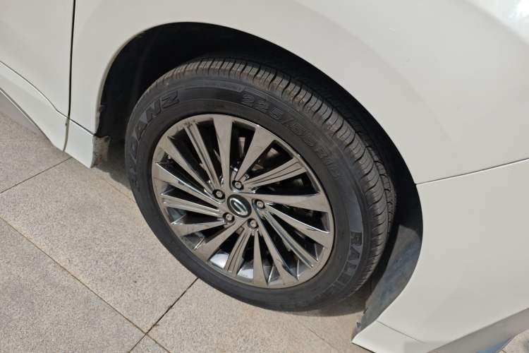 Used GAC Trumpchi M8 2021 Master Series 390T Ultimate Edition Right Front Wheel Hub