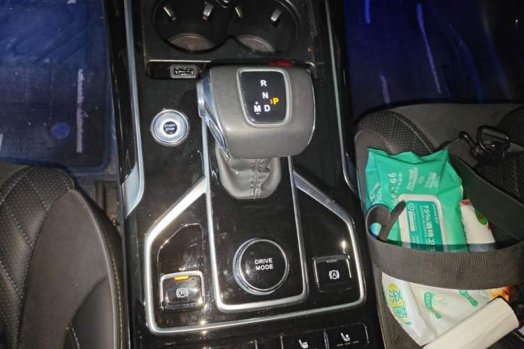 Used Hongqi HS5 2022 Revised Version 2.0T Smart Connect Flagship Edition