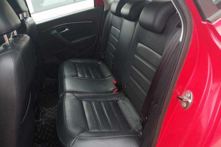 Used Volkswagen Polo 2014 1.6L Automatic Luxury Edition
