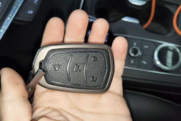 Used Cadillac XT4 2021 28T Two-Wheel Drive Leading Version
