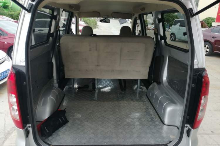 Used Wuling Hongguang V 2022 1.5L Jingqu Version Hydraulic Power Steering LAR
