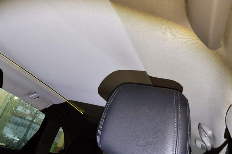 Used Zotye T600 Coupe 2017 1.5T Automatic Luxury Model Headliner