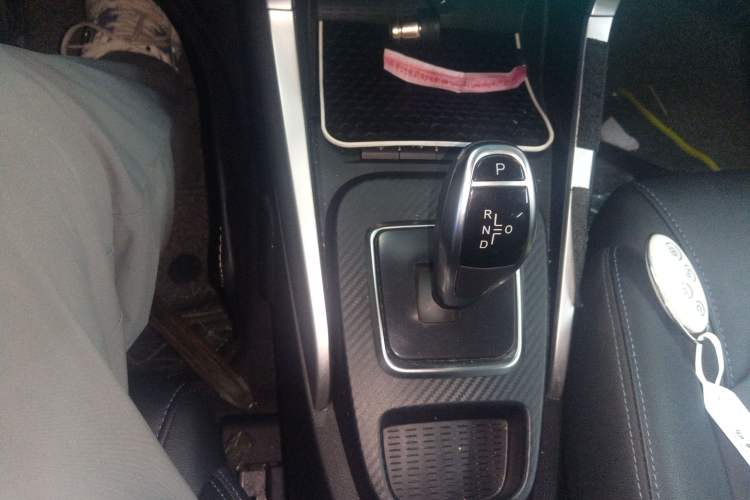 Used BYD Yuan New Energy 2018 EV360 Smart Connect Cool Edition Gear Lever