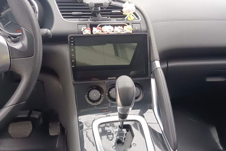 Used Peugeot 3008 2015 2.0L Automatic Classic Edition Audio And AC Panel