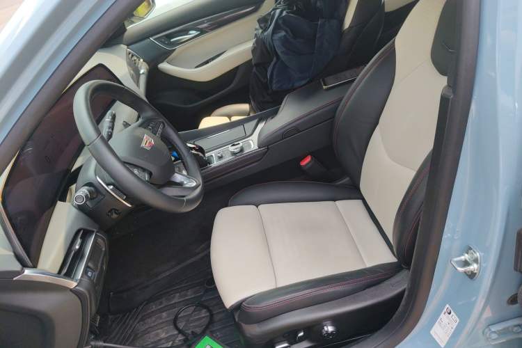 Used Cadillac CT5 2025 28T Track Performance Edition + Peak Track Optional Package Left Front Seat