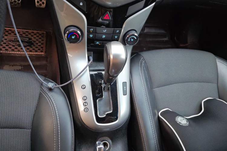 Used Chevrolet Cruze 2013 Hatchback 1.6T Automatic Flagship Model