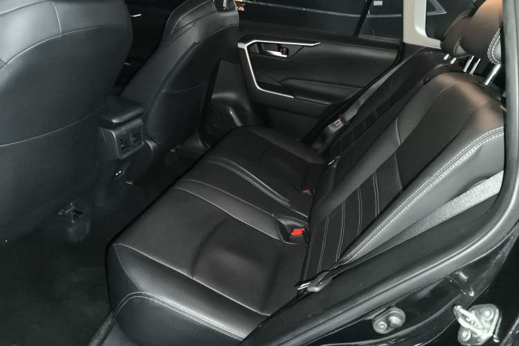 Used Toyota Wildlander 2021 2.0L CVT Two-Wheel Drive Luxury Edition
