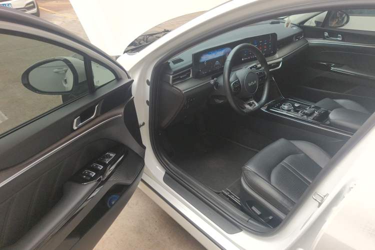 Used Kia K5 2021 380T GT-Line Refreshed Edition Driver Seat