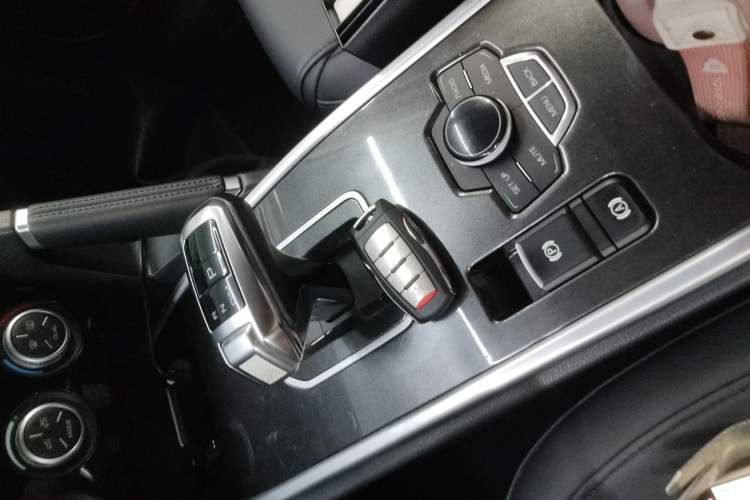 Used Haval H6 2018 Red-Label Sport Edition 1.5T Automatic Two-Wheel Drive Elite Model
