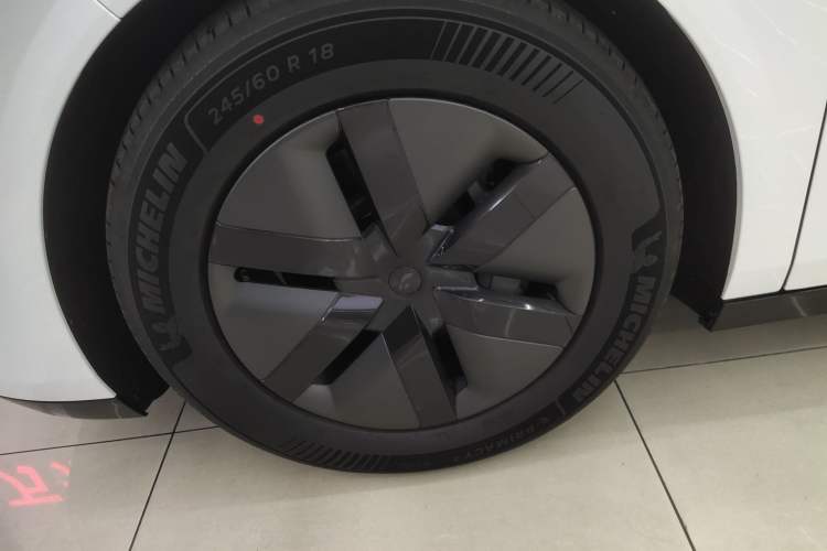 Used Li Auto MEGA 2025 Home Family Special Edition Left Front Wheel Hub