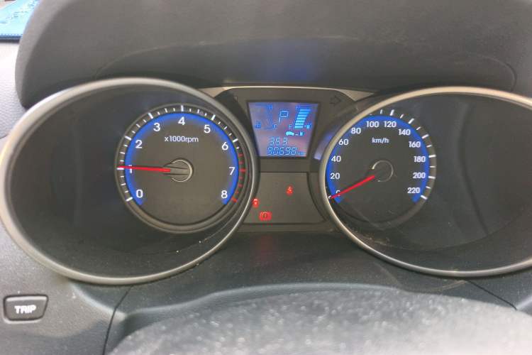 Used Hyundai ix35 2015 2.0L Automatic 2WD Smart Type China IV
