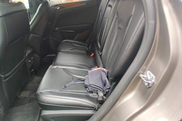 Used Lincoln MKC 2017 2.0T Two-Wheel-Drive Luxury Edition