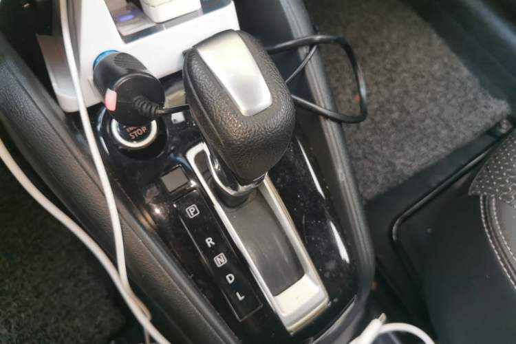 Used Nissan Kicks 2019 1.5L CVT Smart Connect Luxury Edition
