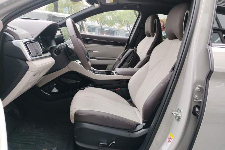 Used BYD Song PLUS New Energy 2025 EV Smart Drive Edition 605km Flagship Model